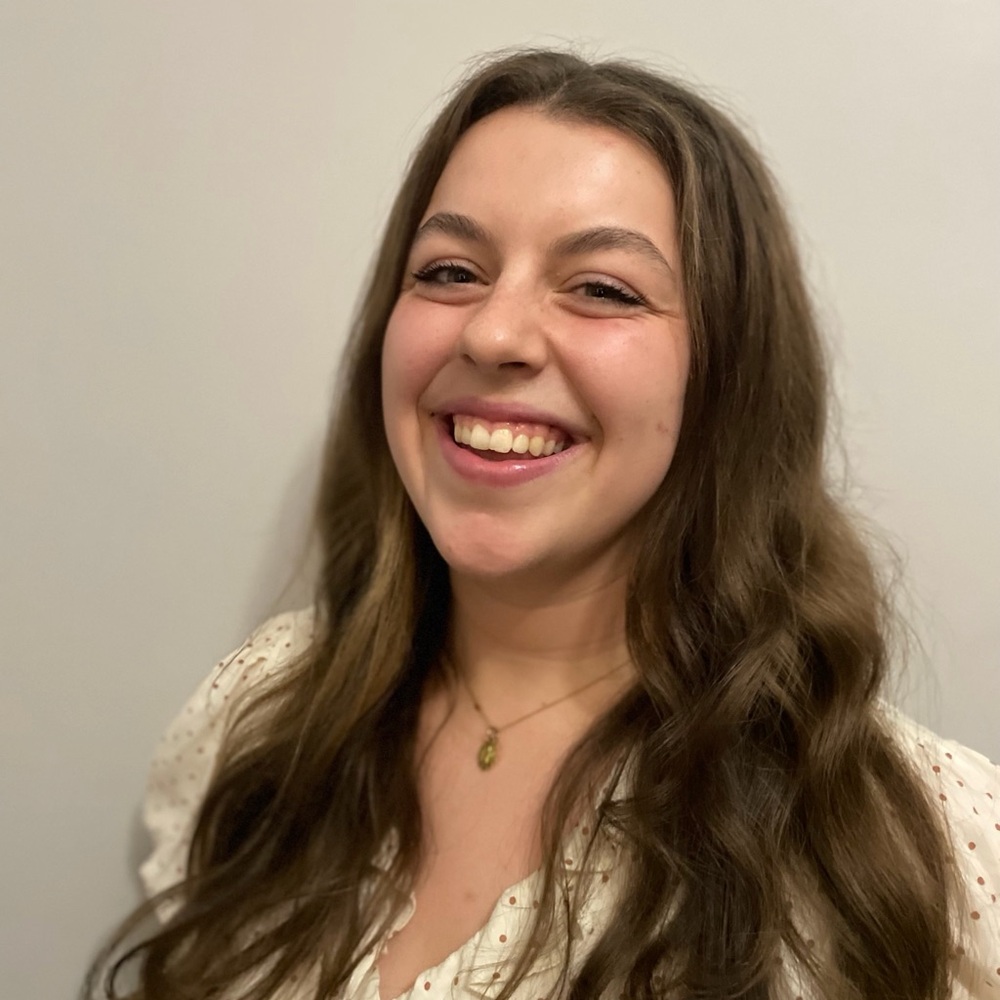 Meet your Posher, Alyssa